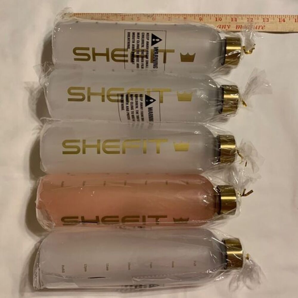 SHEFIT water bottle bundle of FIVE 32oz motivational with times on side. Unisex